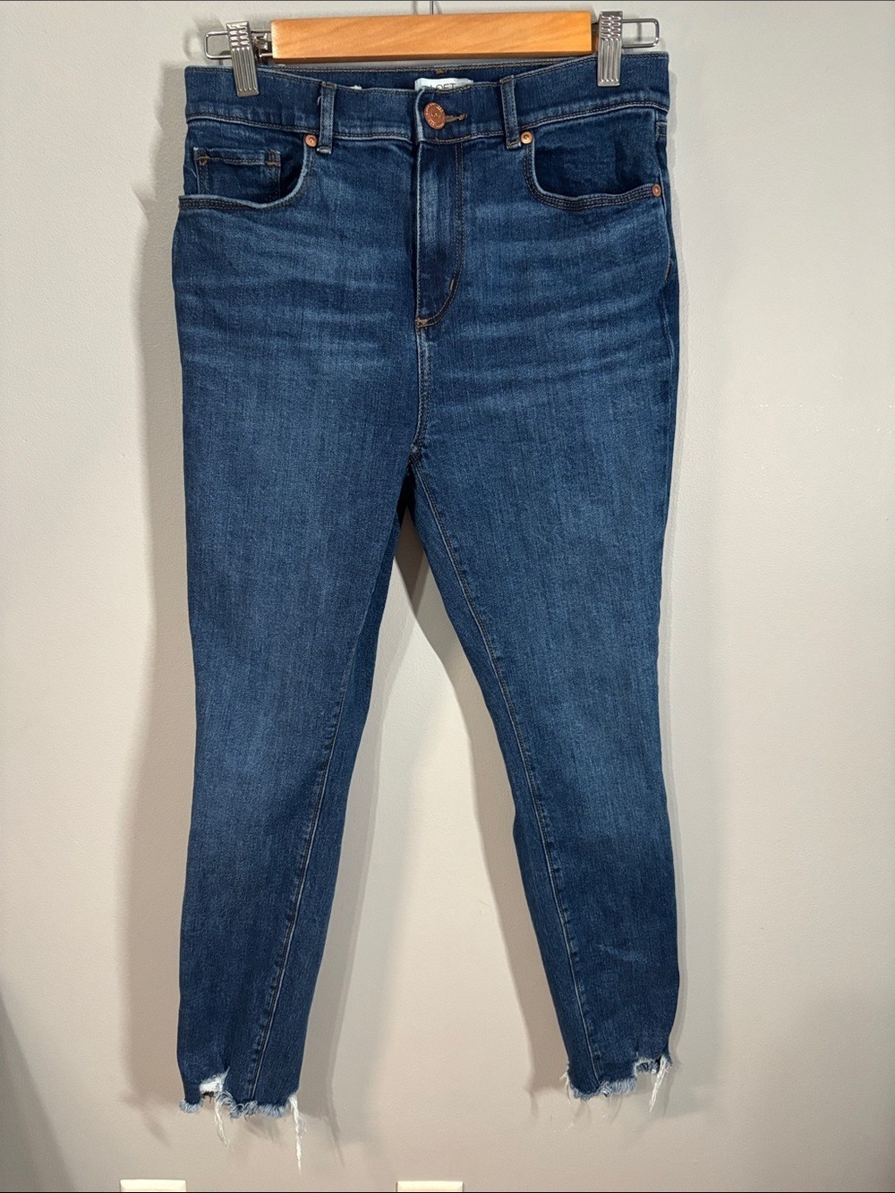 Loft outlet jeans women’s size 8 petite 8P blue high rise skinny frayed-hem